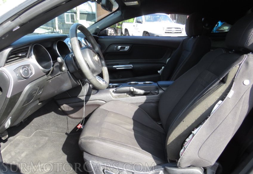 2019 Ford Mustang - Image 24