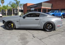 2019 Ford Mustang - Image 6