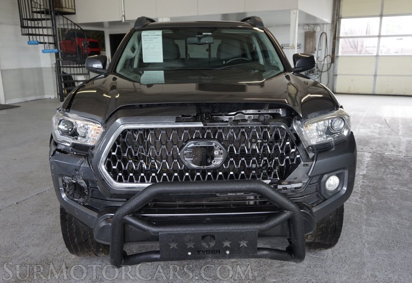 2017 Toyota Tacoma - Image 11