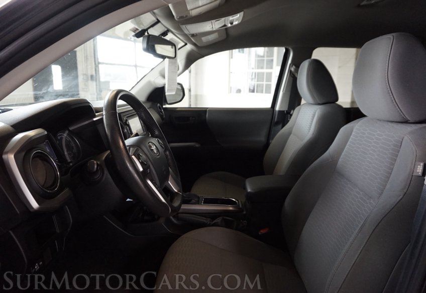 2017 Toyota Tacoma - Image 27