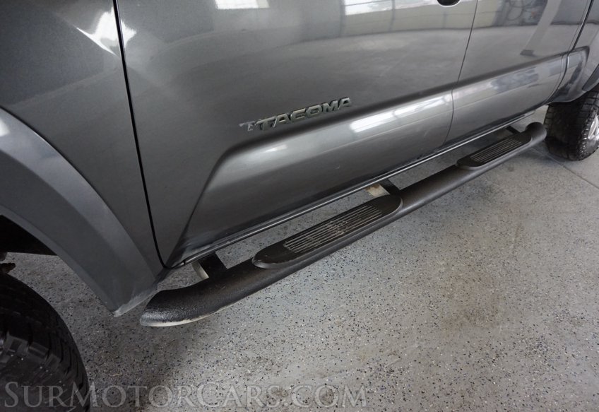 2017 Toyota Tacoma - Image 20