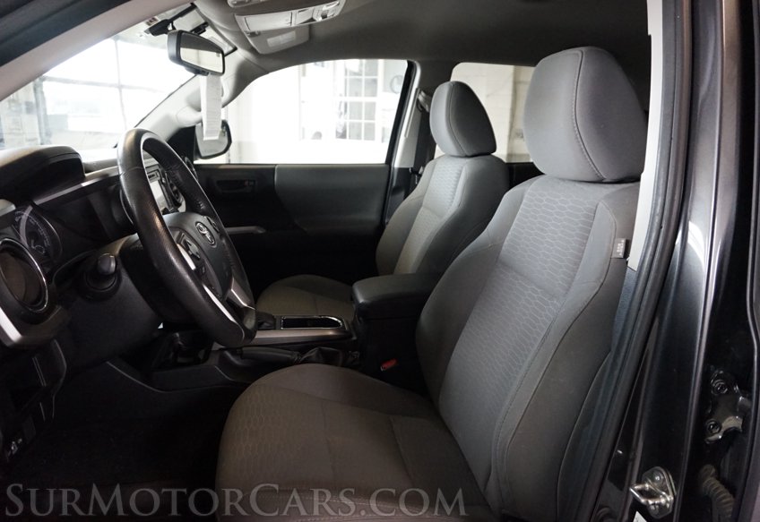 2017 Toyota Tacoma - Image 32