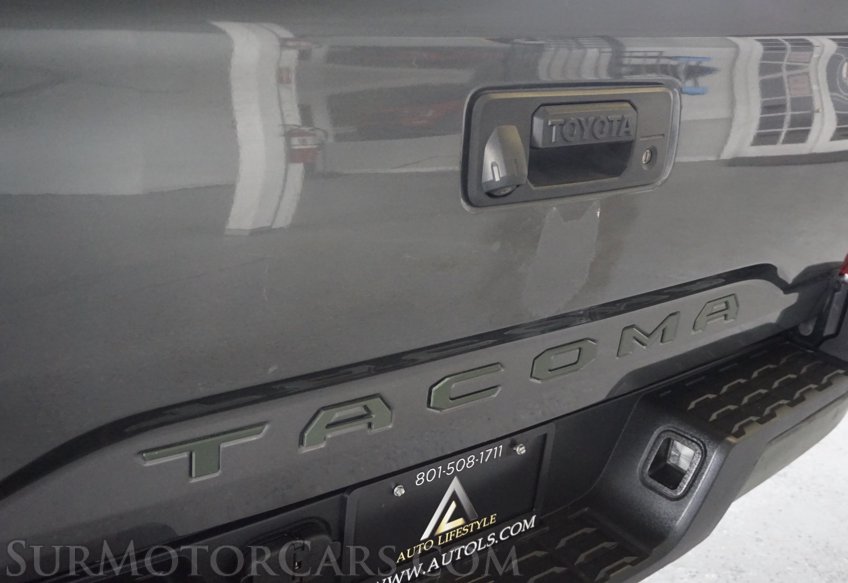 2017 Toyota Tacoma - Image 24