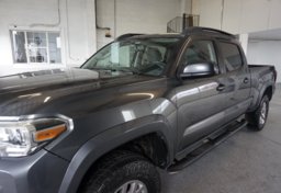 2017 Toyota Tacoma - Image 13