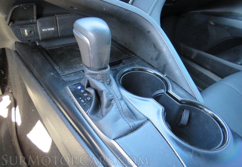 2018 Toyota Camry - Image 35