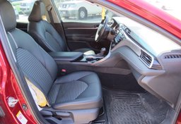 2018 Toyota Camry - Image 24