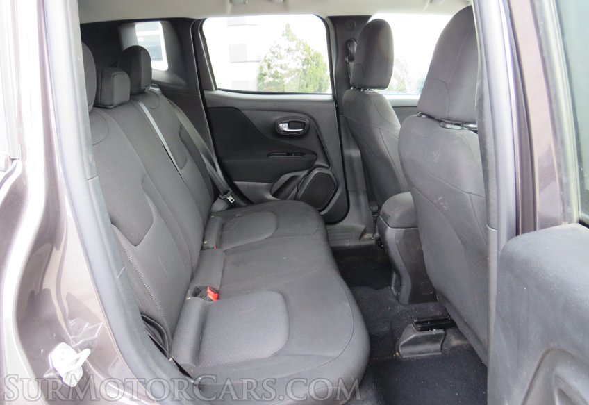 2020 Jeep Renegade - Image 36