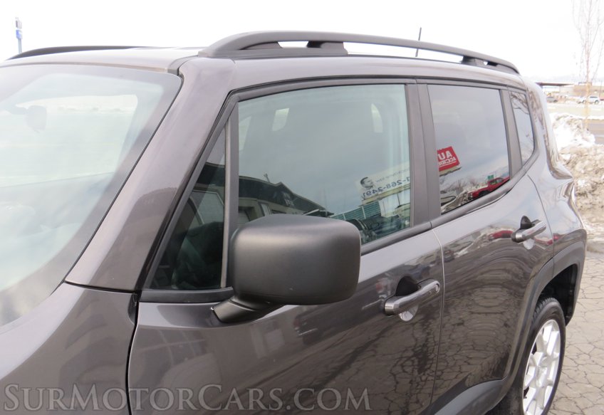 2020 Jeep Renegade - Image 16