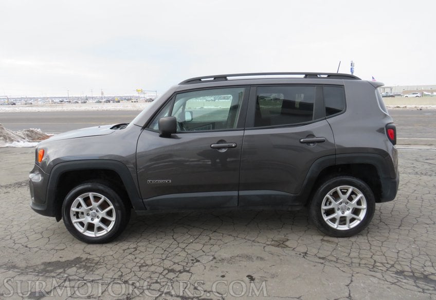 2020 Jeep Renegade - Image 10