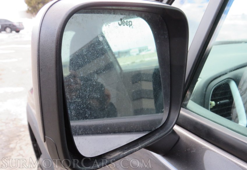 2020 Jeep Renegade - Image 27