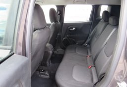 2020 Jeep Renegade - Image 34