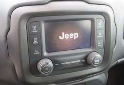 2020 Jeep Renegade - Image 47