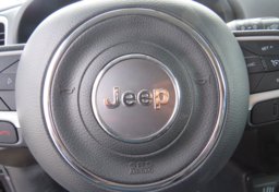 2020 Jeep Renegade - Image 38