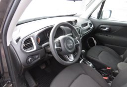 2020 Jeep Renegade - Image 30