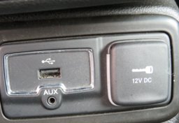 2020 Jeep Renegade - Image 53