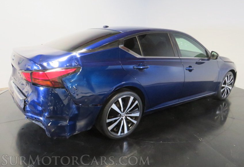 2020 Nissan Altima - Image 8