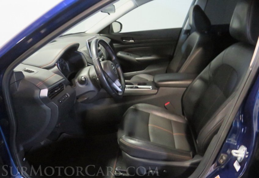 2020 Nissan Altima - Image 25