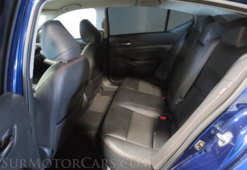 2020 Nissan Altima - Image 28