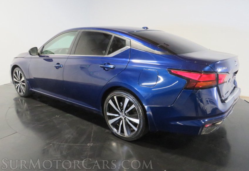 2020 Nissan Altima - Image 7