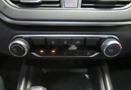 2020 Nissan Altima - Image 36