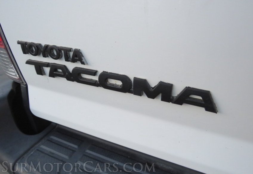 2015 Toyota Tacoma - Image 21
