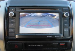 2015 Toyota Tacoma - Image 44