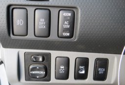 2015 Toyota Tacoma - Image 35