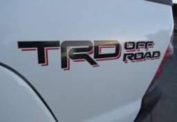 2015 Toyota Tacoma - Image 26