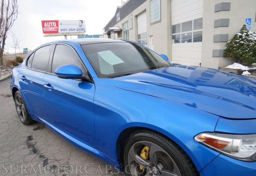 2018 Alfa Romeo Giulia - Image 15