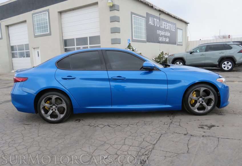 2018 Alfa Romeo Giulia - Image 9