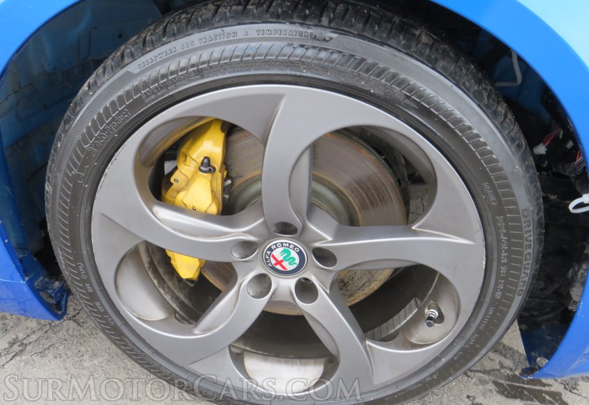 2018 Alfa Romeo Giulia - Image 60