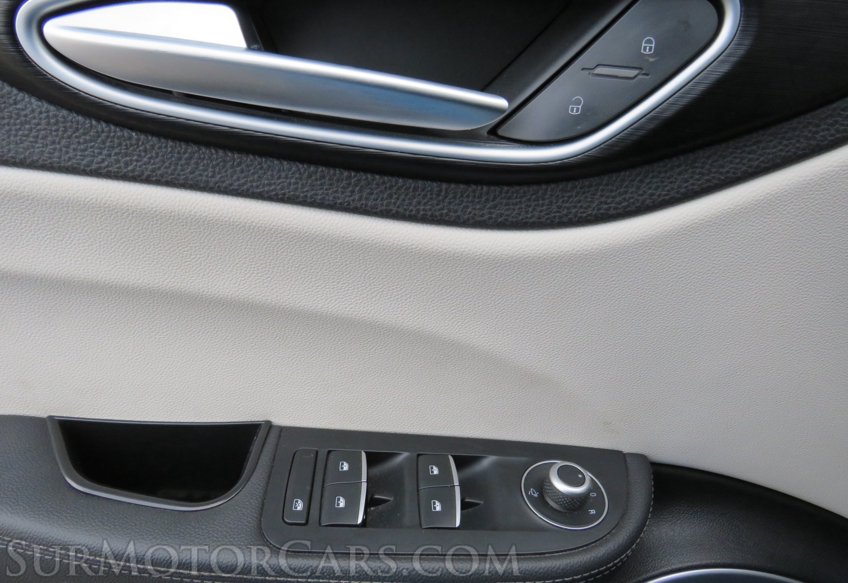 2018 Alfa Romeo Giulia - Image 47