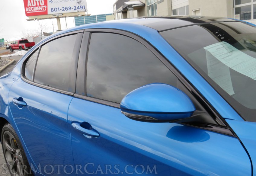 2018 Alfa Romeo Giulia - Image 17