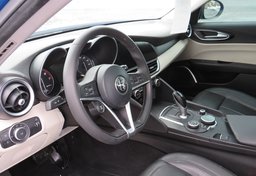 2018 Alfa Romeo Giulia - Image 24