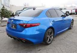2018 Alfa Romeo Giulia - Image 6