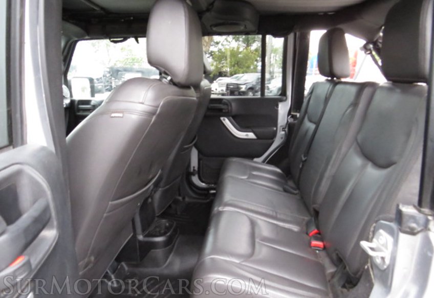 2014 Jeep Wrangler Unlimited - Image 28