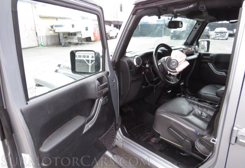 2014 Jeep Wrangler Unlimited - Image 17