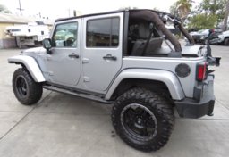 2014 Jeep Wrangler Unlimited - Image 7