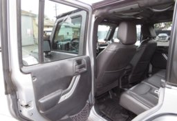 2014 Jeep Wrangler Unlimited - Image 23