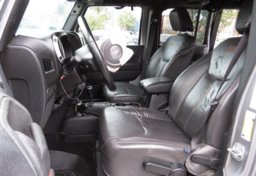 2014 Jeep Wrangler Unlimited - Image 20