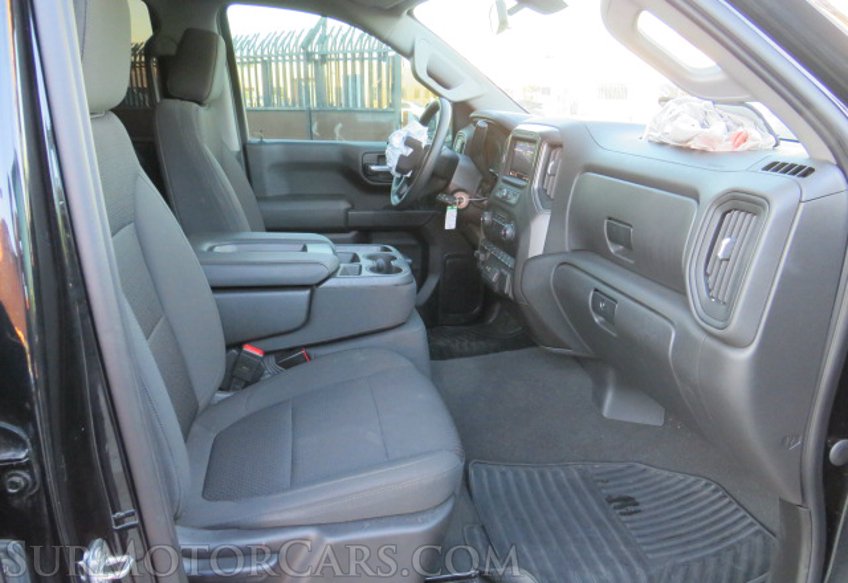 2021 Chevrolet Silverado 1500 - Image 30