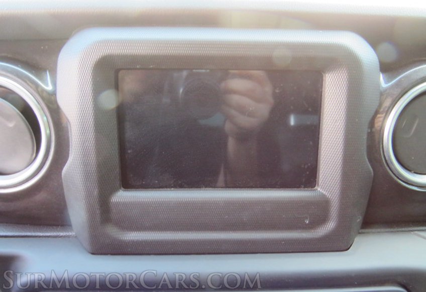 2021 Jeep Wrangler - Image 38