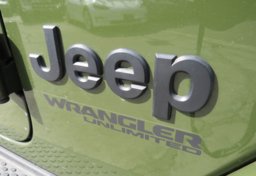 2021 Jeep Wrangler - Image 19