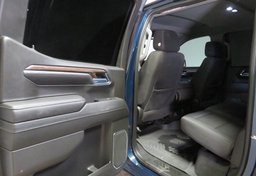 2023 Chevrolet Silverado 1500 - Image 32