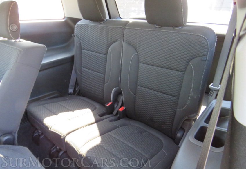 2019 GMC Acadia - Image 32