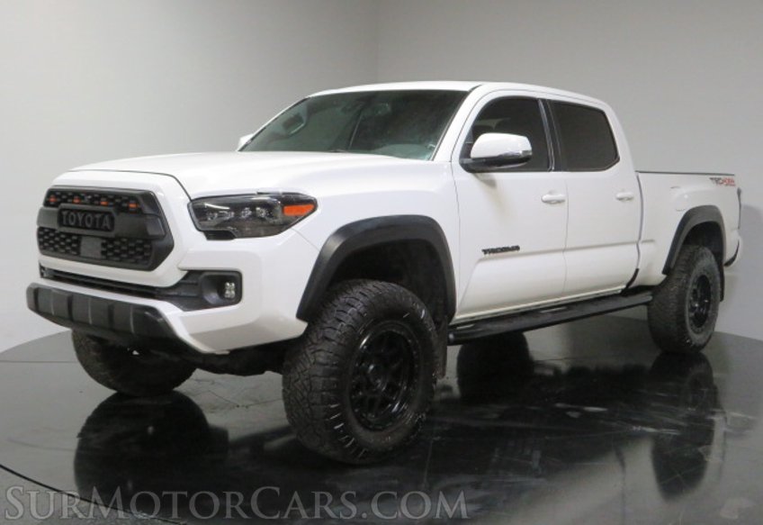 2020 Toyota Tacoma - Image 3