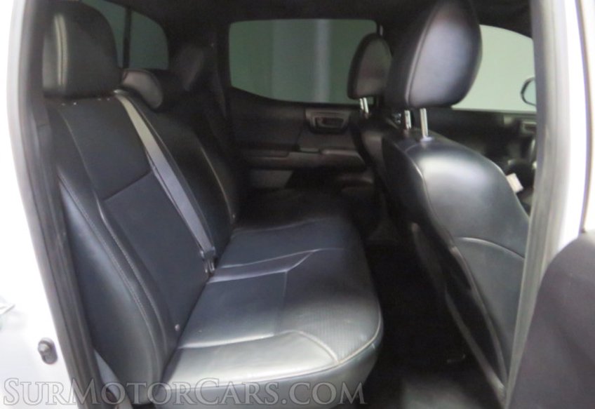 2020 Toyota Tacoma - Image 33