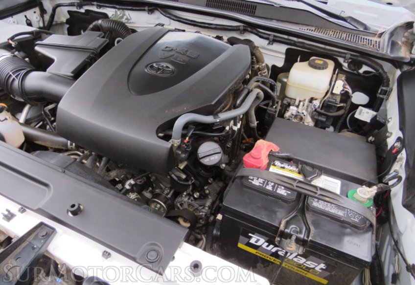 2020 Toyota Tacoma - Image 58