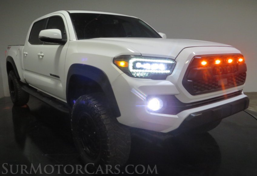 2020 Toyota Tacoma - Image 13