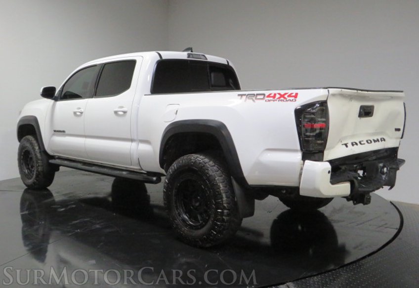 2020 Toyota Tacoma - Image 9